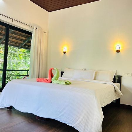 Marari Beach Cleetus Homestay Марарикулам Екстериор снимка