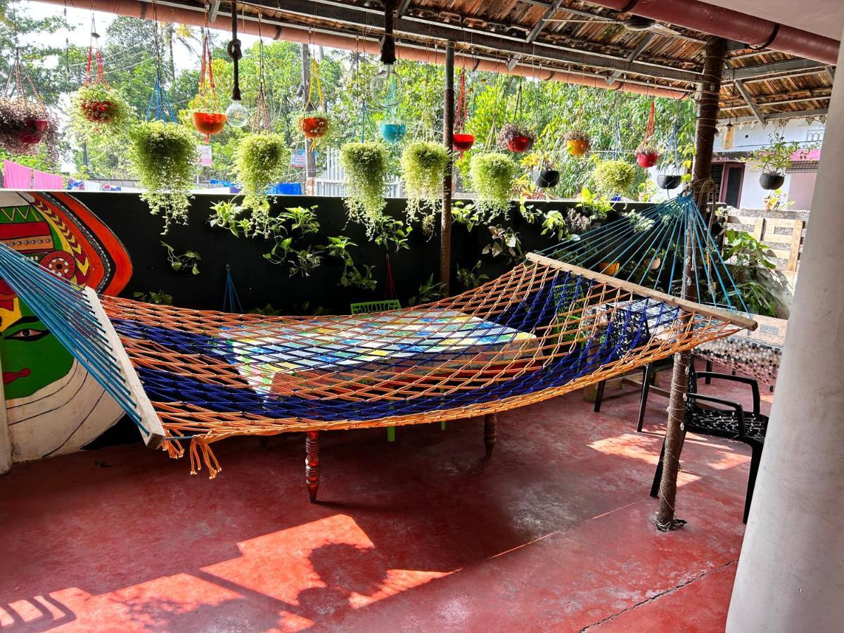 Marari Beach Cleetus Homestay Марарикулам Екстериор снимка