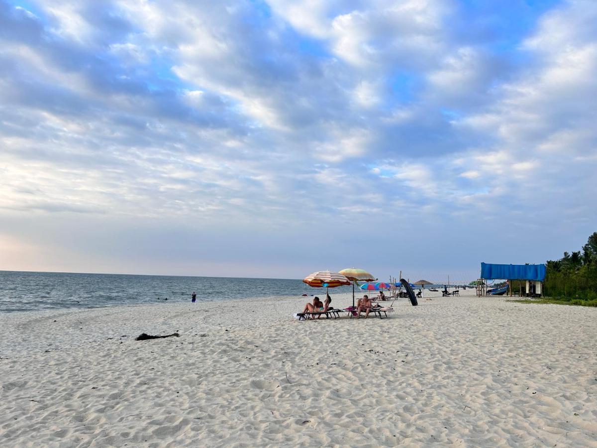 Marari Beach Cleetus Homestay Марарикулам Екстериор снимка