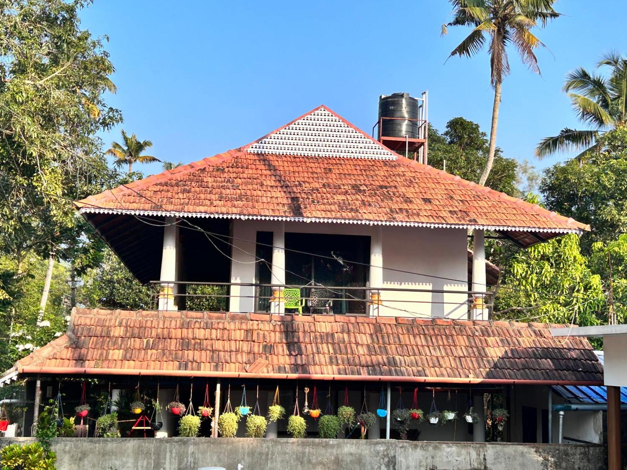 Marari Beach Cleetus Homestay Марарикулам Екстериор снимка
